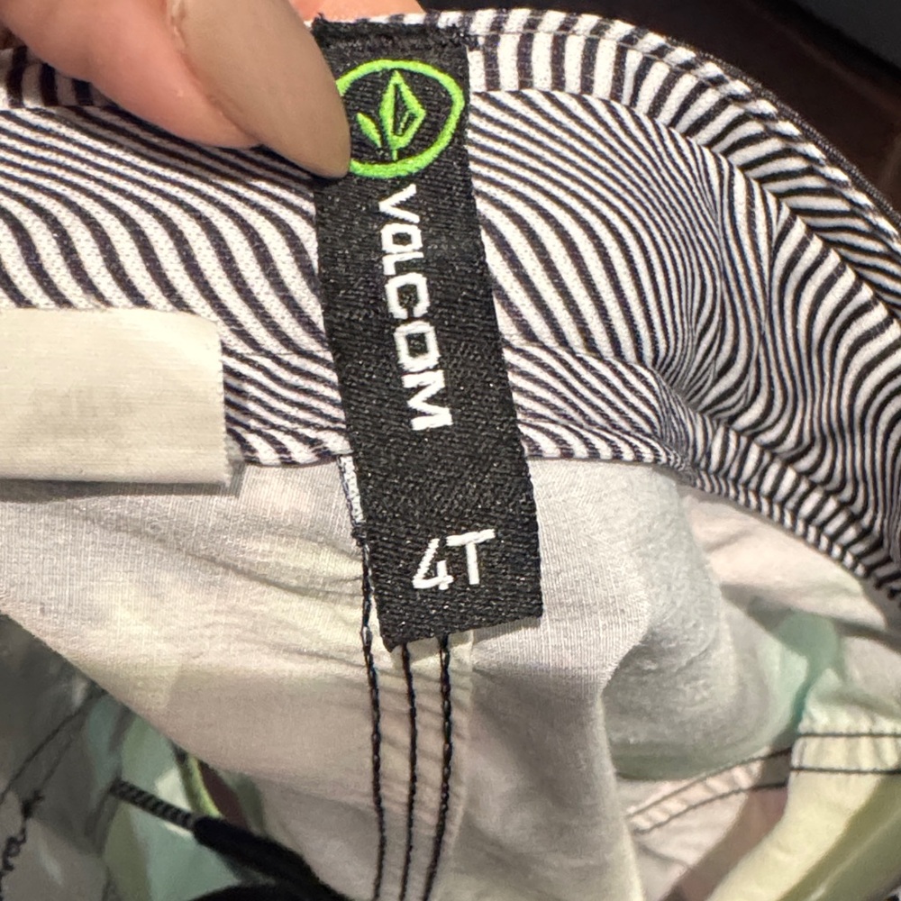 Volcom black, pink and green tie-dyed board shorts size 4T - Picture 5 of 5